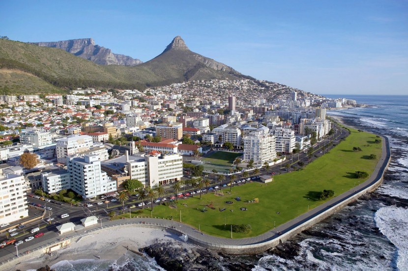 aerial_view_of_sea_point_cape_town_south
